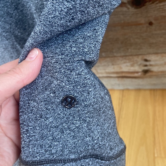 Lululemon grey crewneck size 8 - Picture 4 of 7